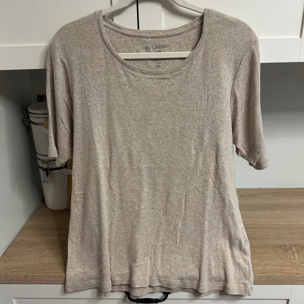 Chicos Size 2 Short Sleeve Womens Top Oatmeal Heather Cotton Scoop Neck Capsule